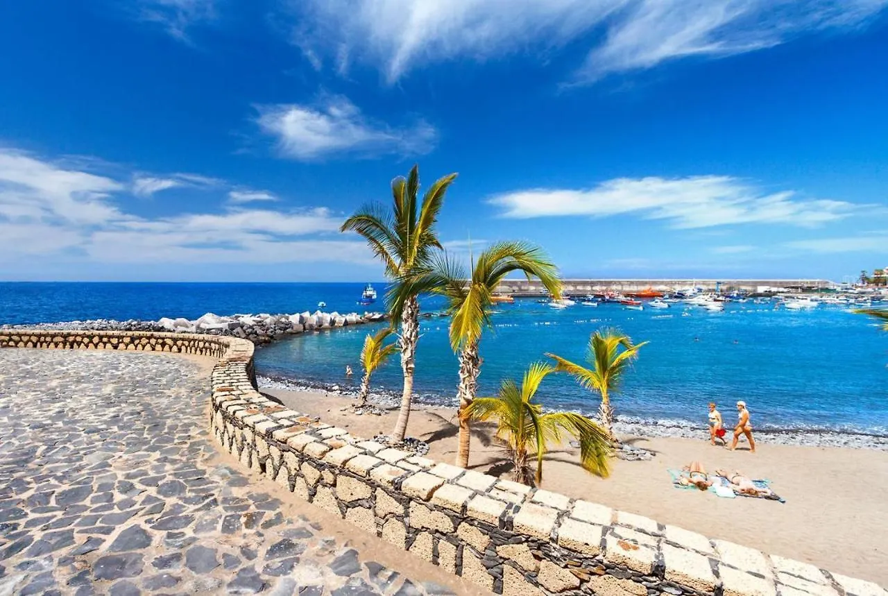 Beautiful Renovated Apartment With Air Conditioning Just Steps From The Sea In Playa San Juan  Playa de San Juan (Tenerife)